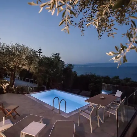 Oliva E Mare Luxury * 바니체스